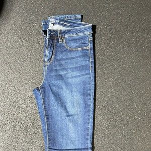 Soho New York & Company Jeans high waisted size 4 Tall in dark blue wash.